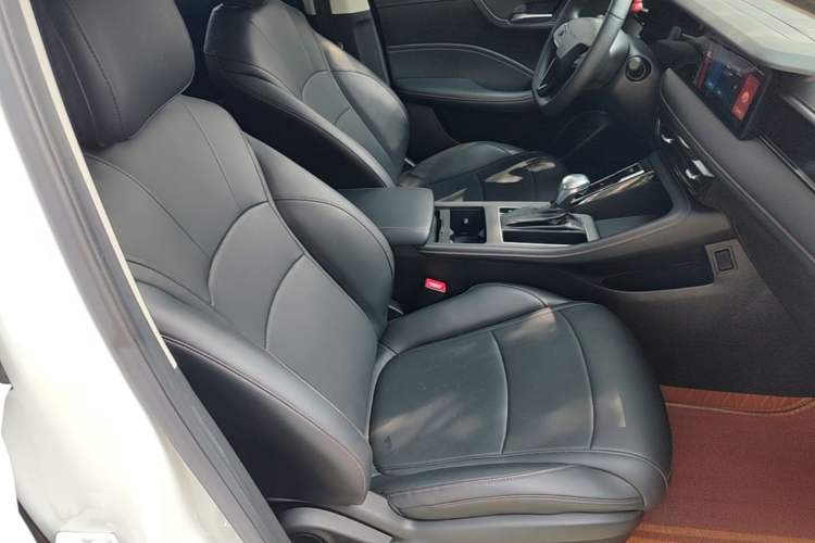 Used Roewe i5 2023 1.5L CVT Luxury Edition Right Front Seat