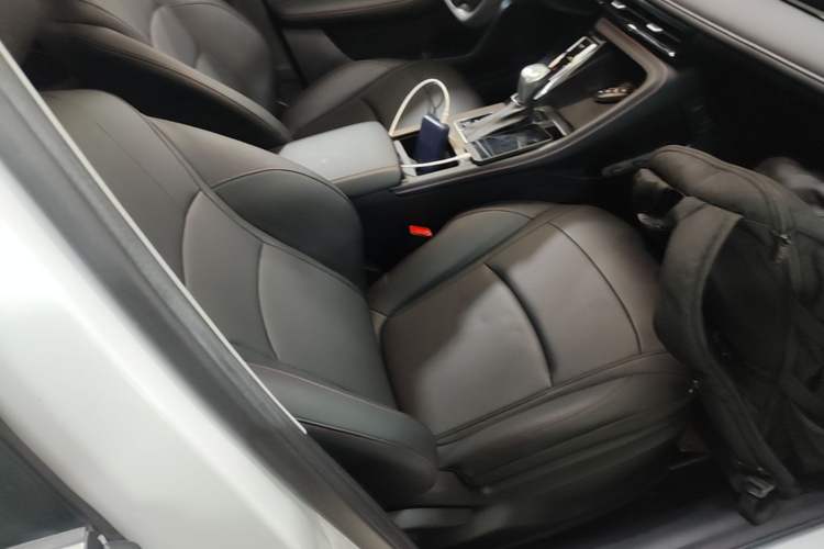 Used Roewe i5 2023 1.5L CVT Luxury Edition Right Front Seat