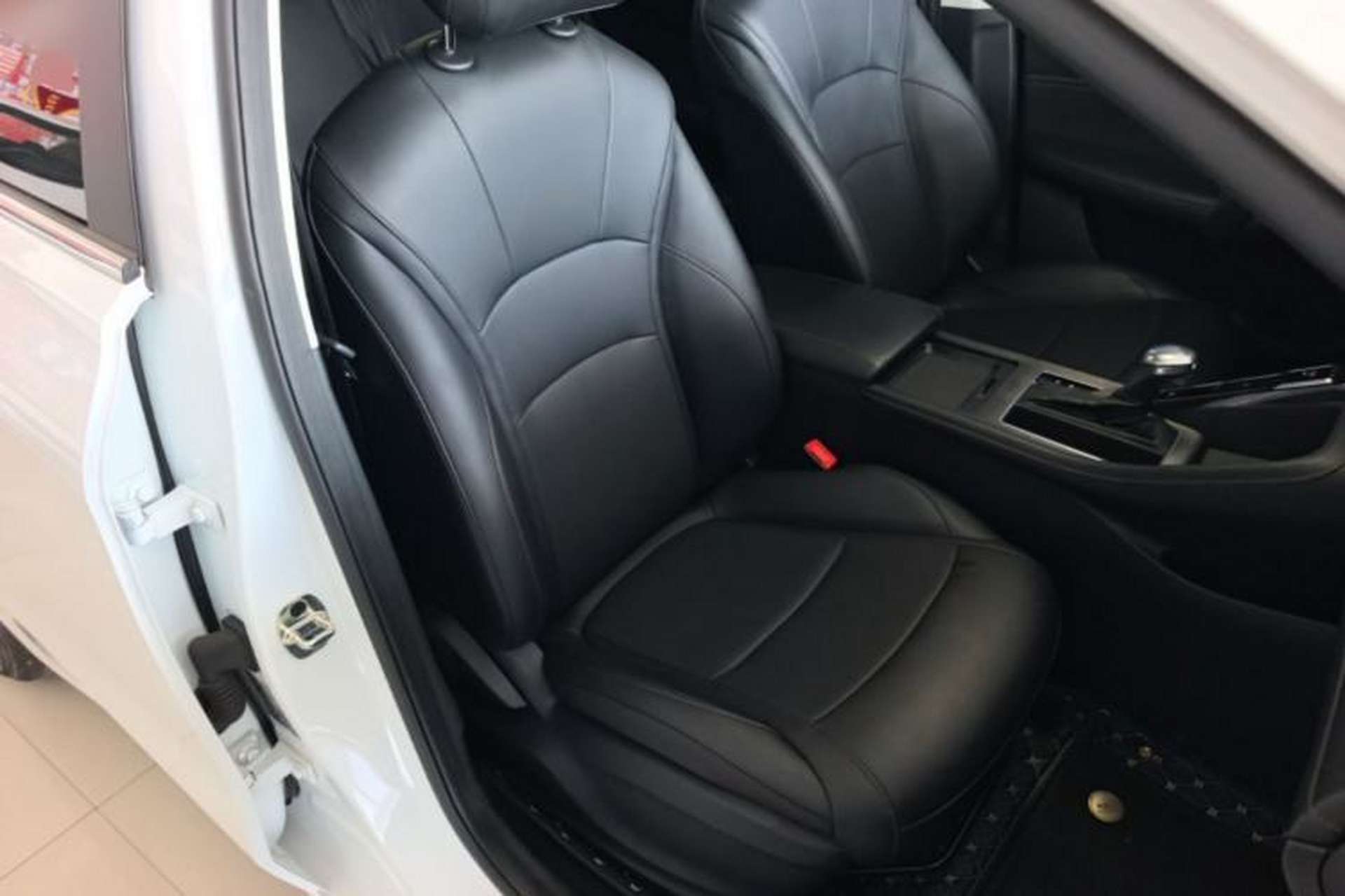 Used Roewe i5 2023 1.5L CVT Luxury Edition Right Front Seat