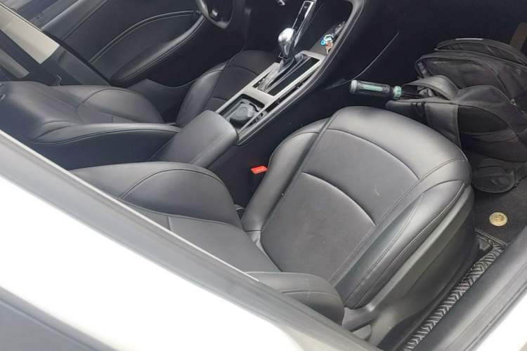 Used Roewe i5 2023 1.5L CVT Luxury Edition Right Front Seat