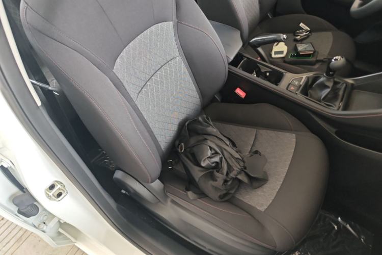 Used Roewe i5 2023 1.5L Manual Comfort Edition Right Front Seat