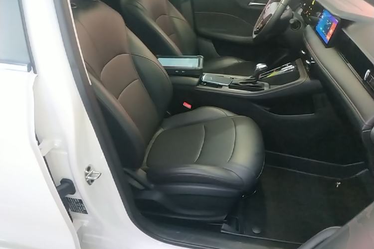 Used Roewe i5 2023 1.5L CVT Luxury Edition Right Front Seat