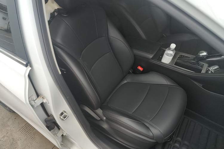Used Roewe i5 2023 1.5L CVT Luxury Edition Right Front Seat