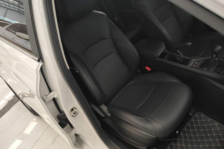 Used Roewe i5 2023 1.5L Manual Excellence Edition Right Front Seat