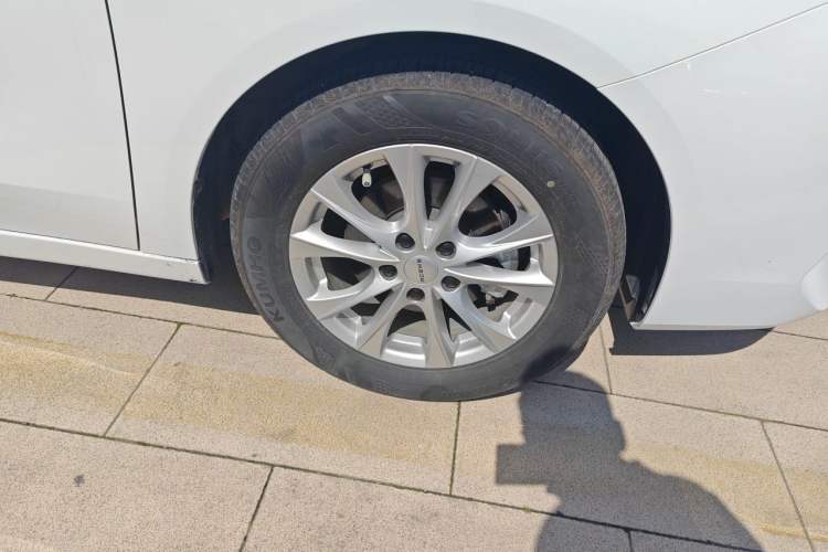 Used Roewe i5 2023 1.5L CVT Luxury Edition Right Front Wheel Hub