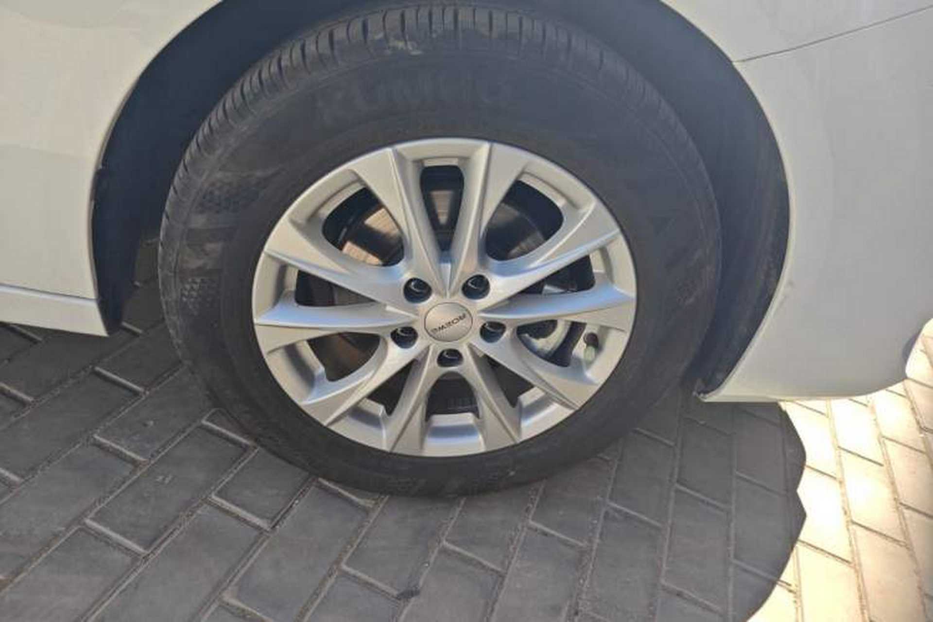 Used Roewe i5 2023 1.5L Manual Comfort Edition Right Front Wheel Hub
