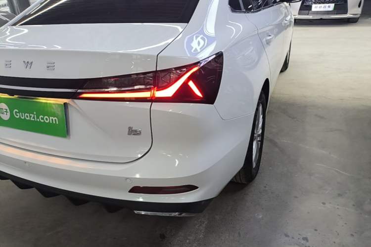 Used Roewe i5 2023 1.5L CVT Luxury Edition Right Rear Taillight