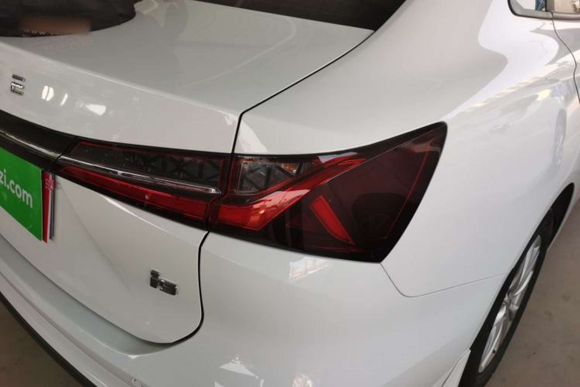Used Roewe i5 2023 1.5L Manual Comfort Edition Right Rear Taillight