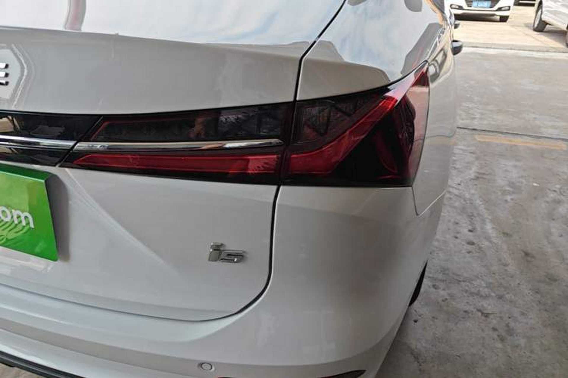 Used Roewe i5 2023 1.5L CVT Luxury Edition Right Rear Taillight