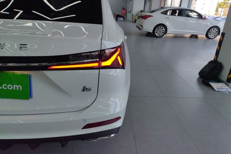 Used Roewe i5 2023 1.5L CVT Luxury Edition Right Rear Taillight