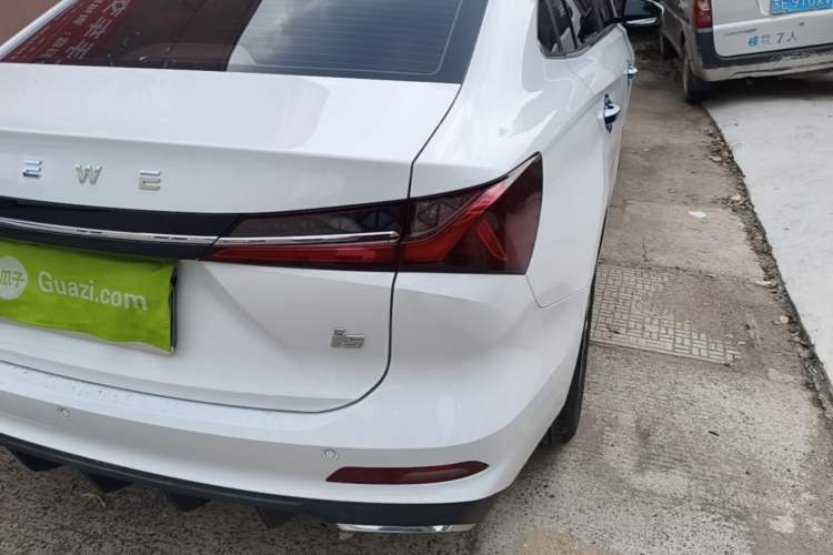 Used Roewe i5 2023 1.5L CVT Luxury Edition Right Rear Taillight