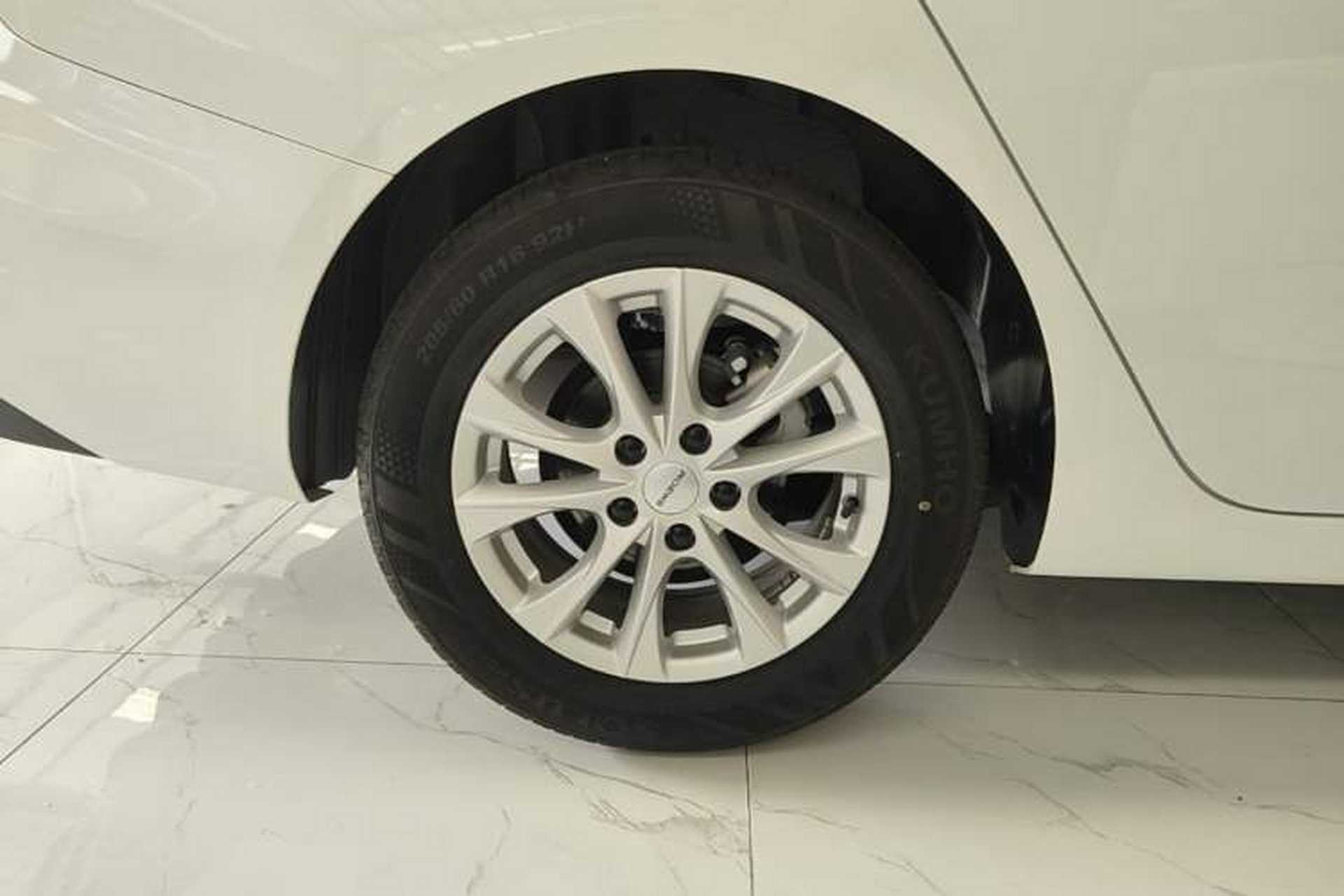 Used Roewe i5 2023 1.5L Manual Excellence Edition Right Rear Wheel Hub