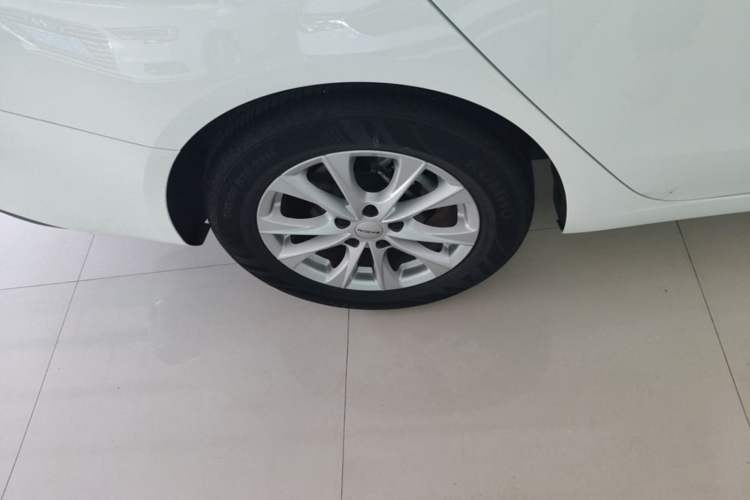 Used Roewe i5 2023 1.5L CVT Luxury Edition Right Rear Wheel Hub