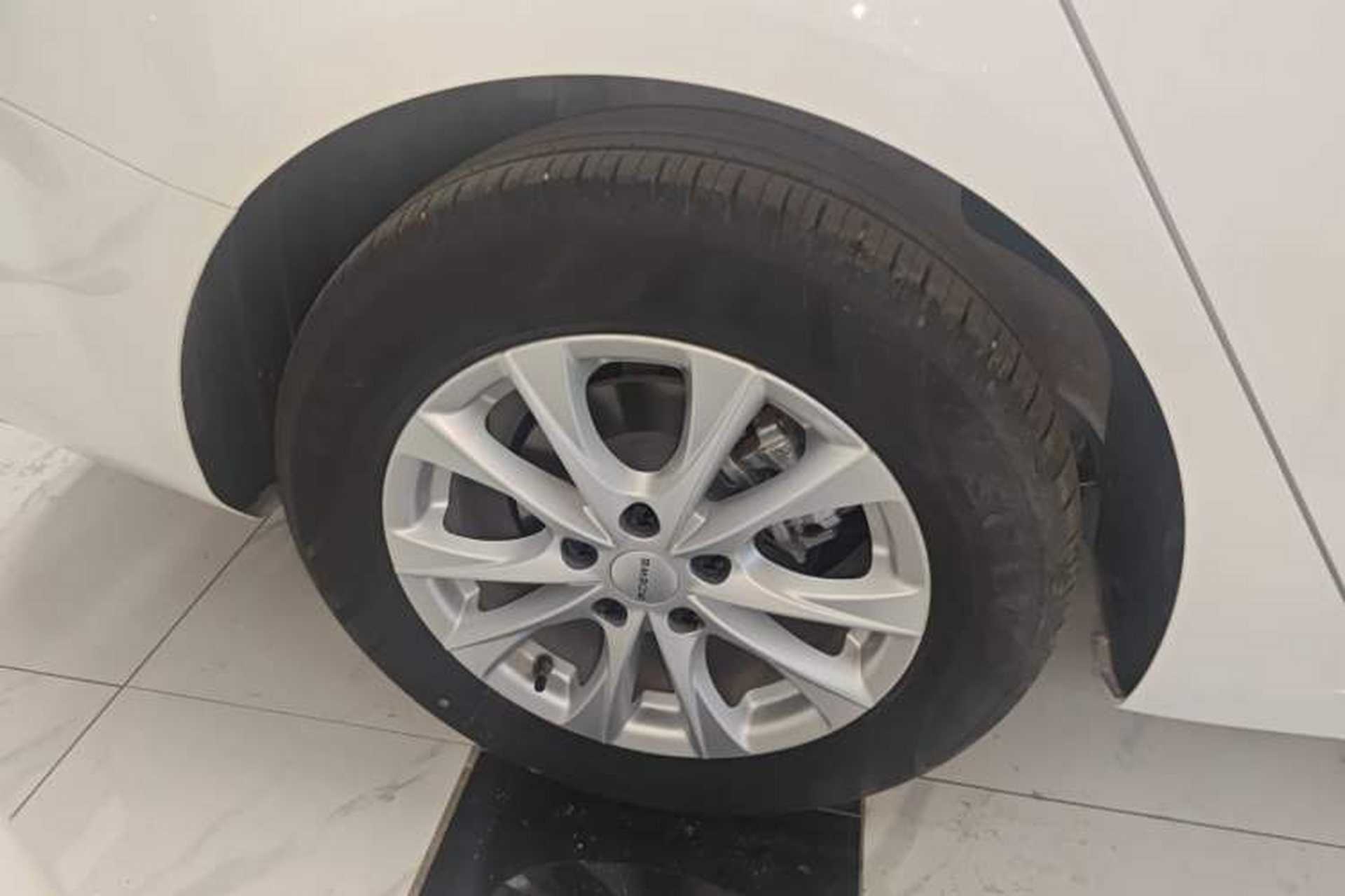 Used Roewe i5 2023 1.5L CVT Luxury Edition Right Rear Wheel Hub