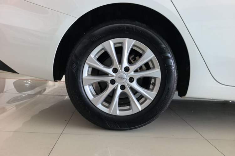 Used Roewe i5 2023 1.5L CVT Luxury Edition Right Rear Wheel Hub