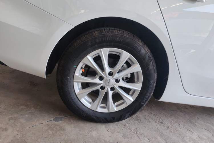 Used Roewe i5 2023 1.5L CVT Luxury Edition Right Rear Wheel Hub