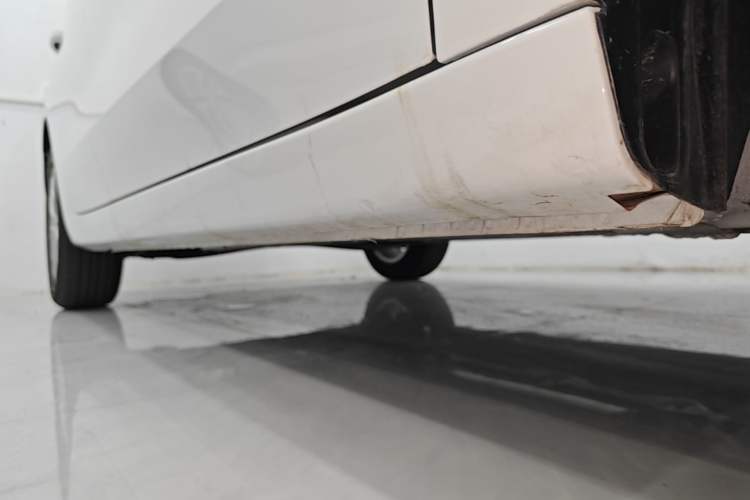 Used Roewe i5 2023 1.5L CVT Luxury Edition Right Side Sill