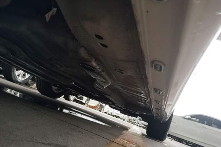 Used Roewe i5 2023 1.5L CVT Luxury Edition Right Side Sill