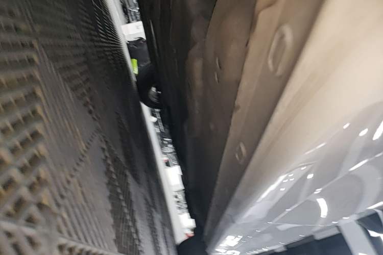 Used Roewe i5 2023 1.5L Manual Comfort Edition Right Side Sill