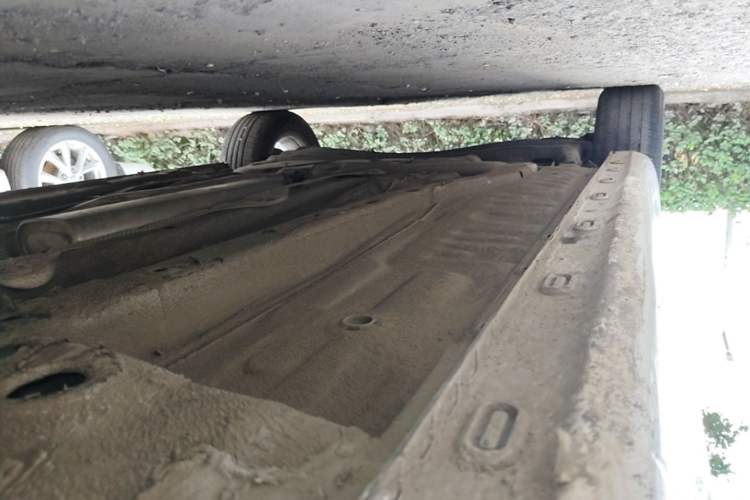 Used Roewe i5 2023 1.5L Manual Comfort Edition Right Side Sill