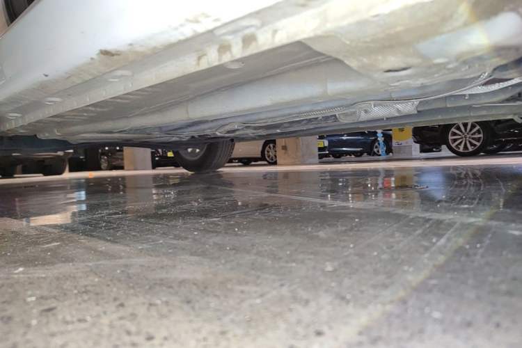 Used Roewe i5 2023 1.5L Manual Comfort Edition Right Side Sill