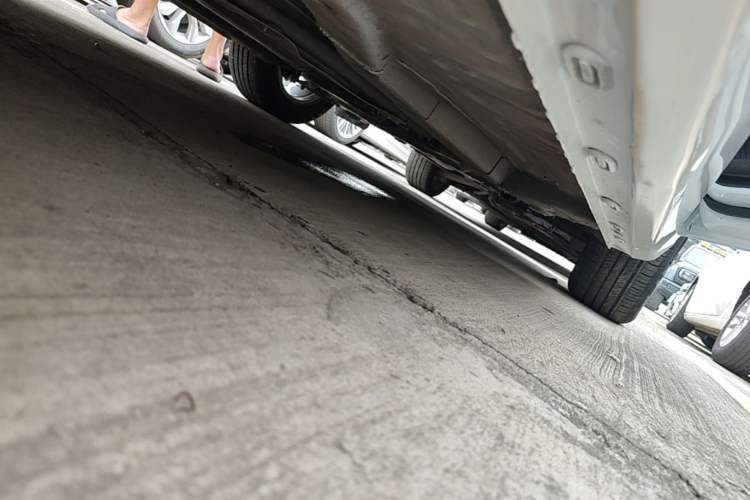 Used Roewe i5 2023 1.5L CVT Luxury Edition Right Side Sill