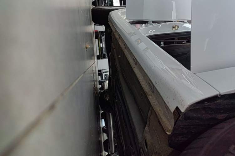 Used Roewe i5 2023 1.5L CVT Luxury Edition Right Side Sill