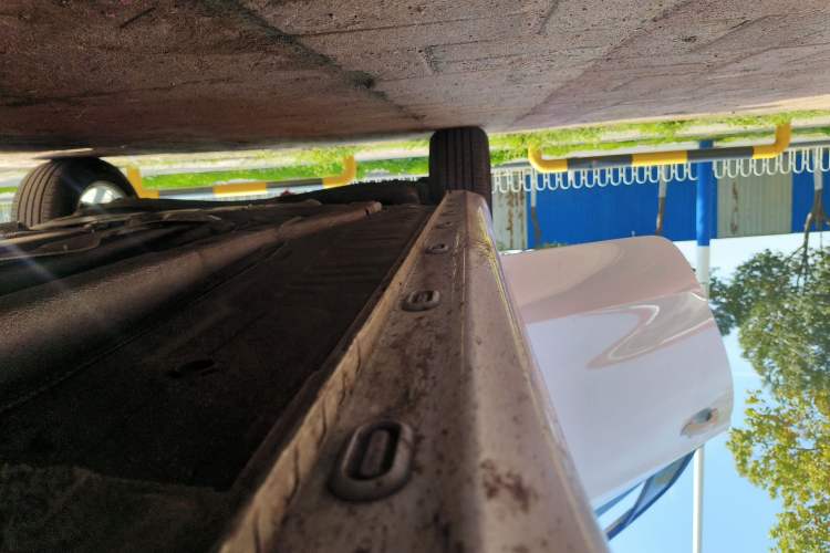 Used Roewe i5 2023 1.5L CVT Luxury Edition Right Side Sill