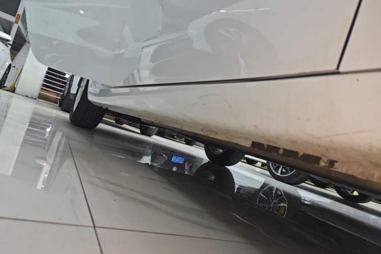 Used Roewe i5 2023 1.5L CVT Luxury Edition Right Side Sill