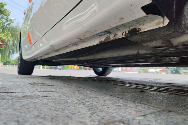 Used Roewe i5 2023 1.5L CVT Luxury Edition Right Side Sill