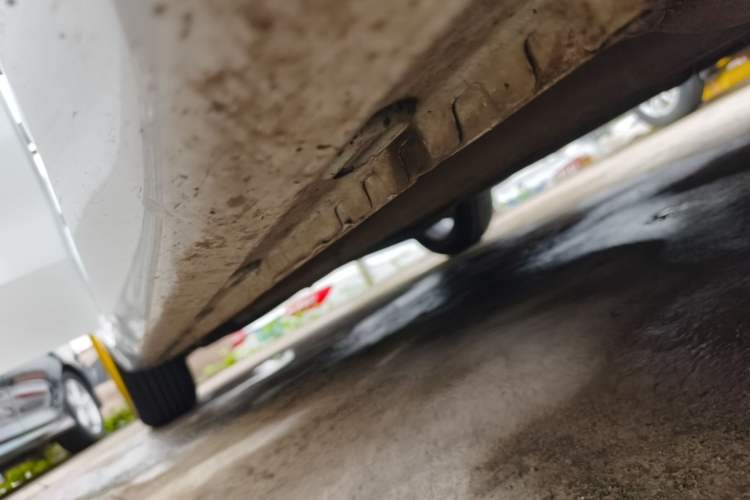 Used Roewe i5 2023 1.5L CVT Luxury Edition Right Side Sill