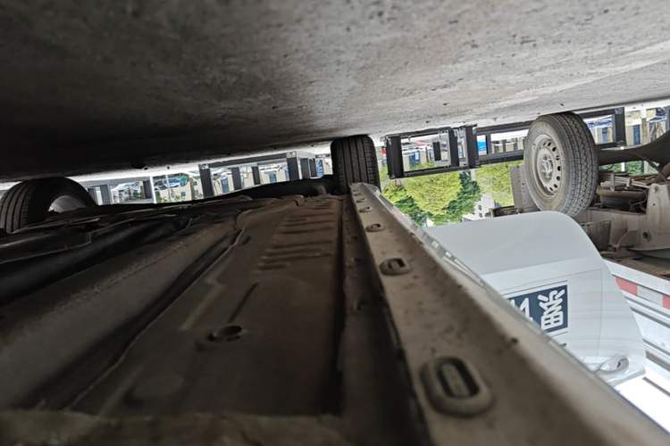 Used Roewe i5 2023 1.5L CVT Luxury Edition Right Side Sill