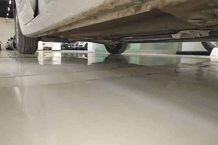 Used Roewe i5 2023 1.5L Manual Excellence Edition Right Side Sill