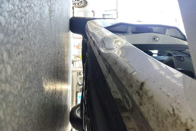 Used Roewe i5 2023 1.5L CVT Luxury Edition Right Side Sill