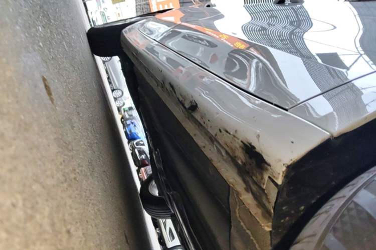 Used Roewe i5 2023 1.5L CVT Luxury Edition Right Side Sill