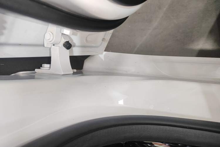 Used Roewe i5 2023 1.5L CVT Luxury Edition Right Side Sill
