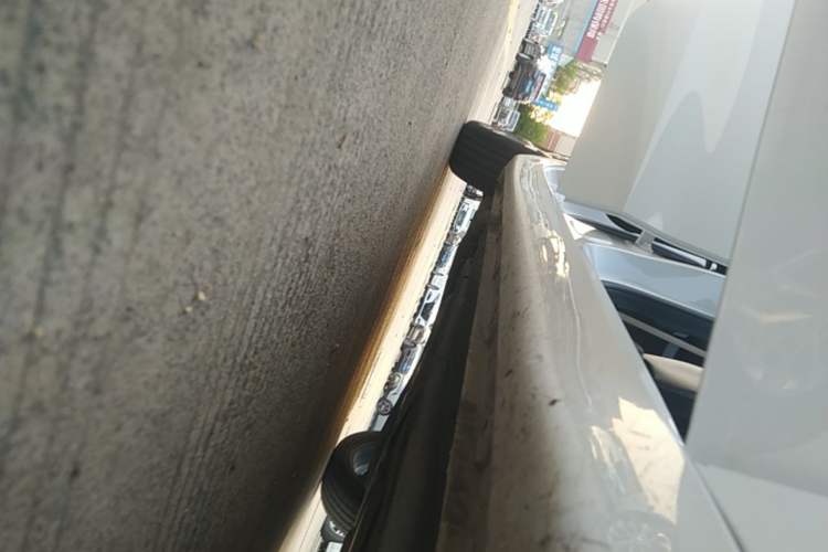 Used Roewe i5 2023 1.5L CVT Luxury Edition Right Side Sill