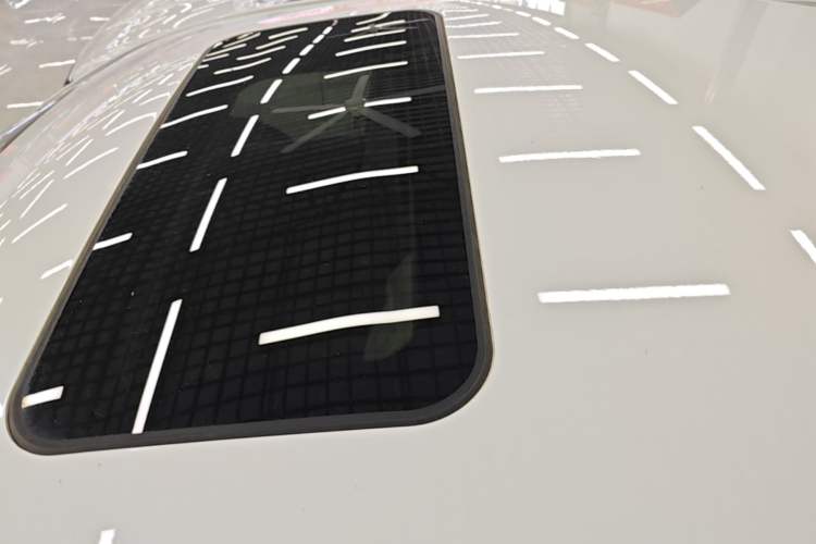 Used Roewe i5 2023 1.5L CVT Luxury Edition Roof