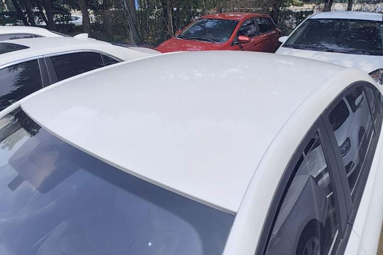 Used Roewe i5 2023 1.5L Manual Comfort Edition Roof
