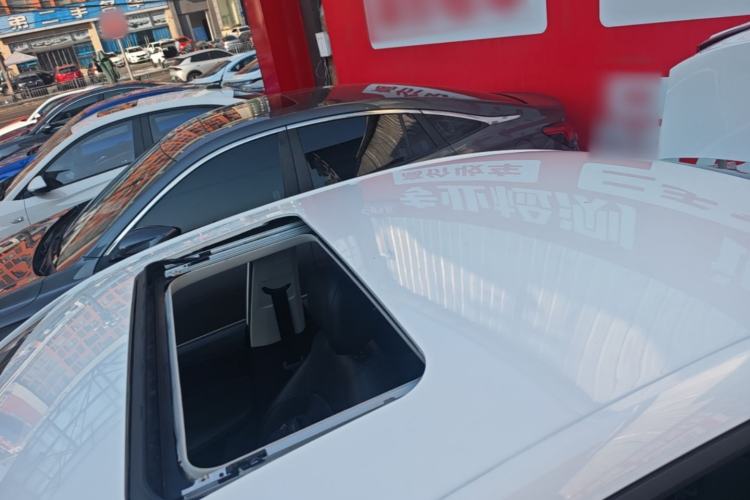 Used Roewe i5 2023 1.5L CVT Luxury Edition Roof