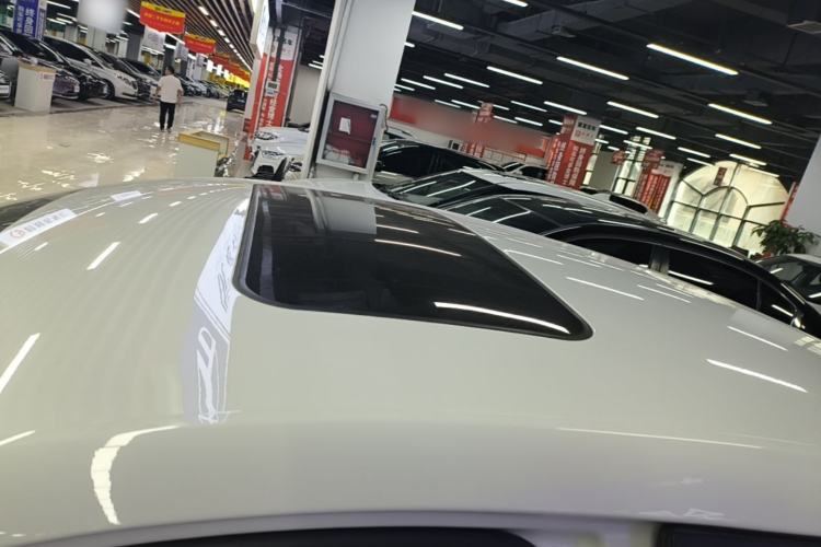 Used Roewe i5 2023 1.5L CVT Luxury Edition Roof
