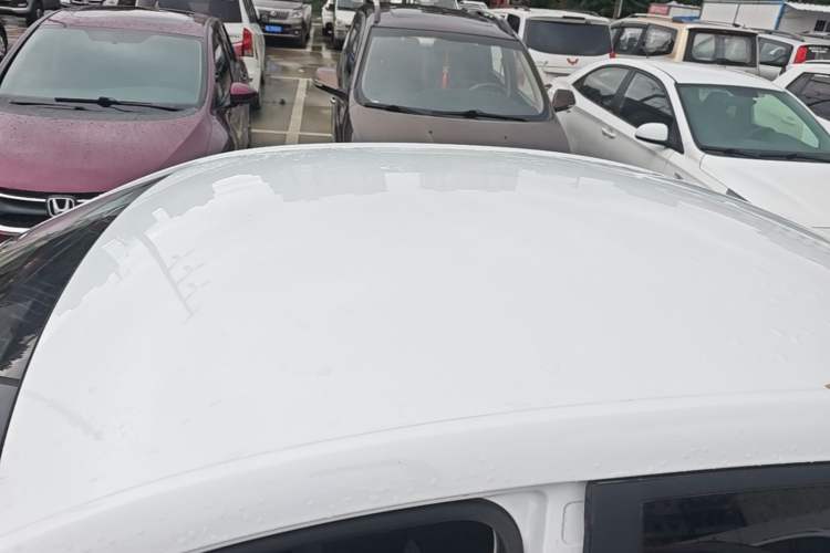 Used Roewe i5 2023 1.5L Manual Comfort Edition Roof