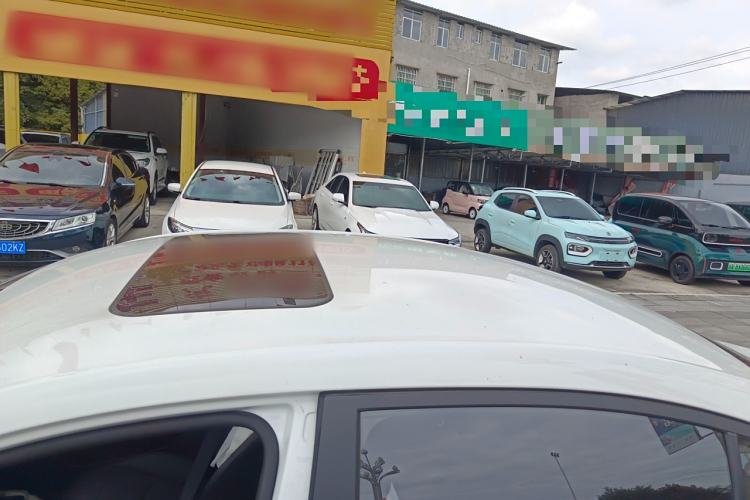 Used Roewe i5 2023 1.5L CVT Luxury Edition Roof