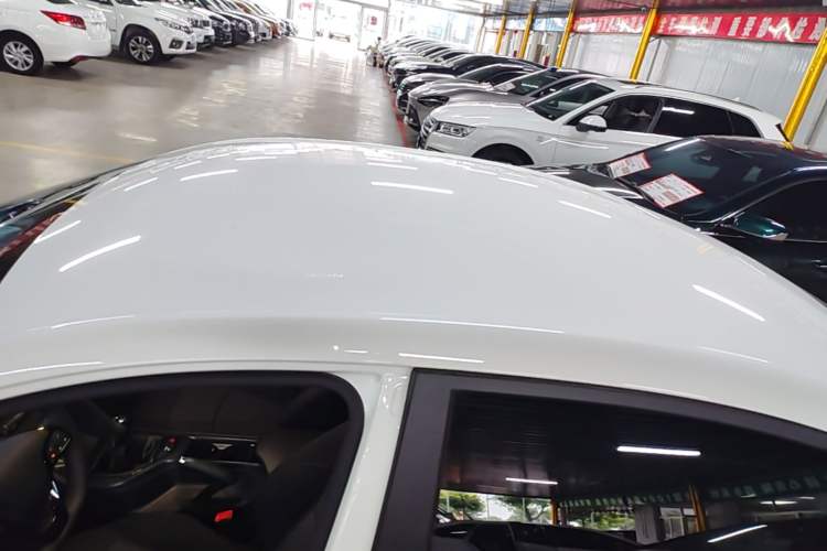 Used Roewe i5 2023 1.5L Manual Comfort Edition Roof