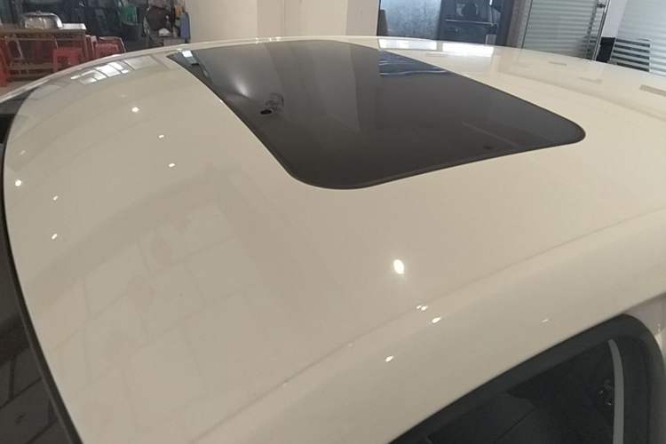 Used Roewe i5 2023 1.5L CVT Luxury Edition Roof