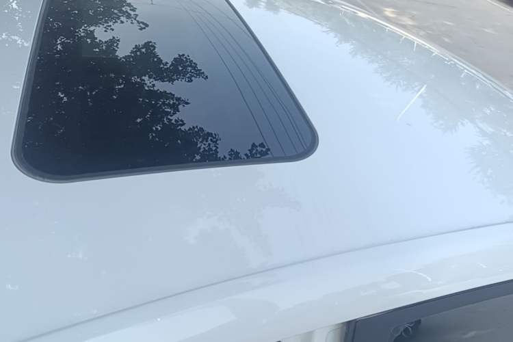 Used Roewe i5 2023 1.5L CVT Luxury Edition Roof