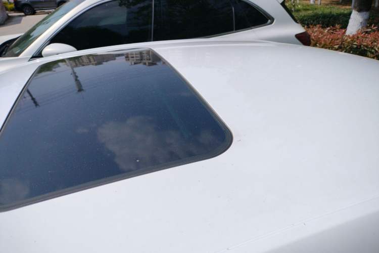Used Roewe i5 2023 1.5L CVT Luxury Edition Roof