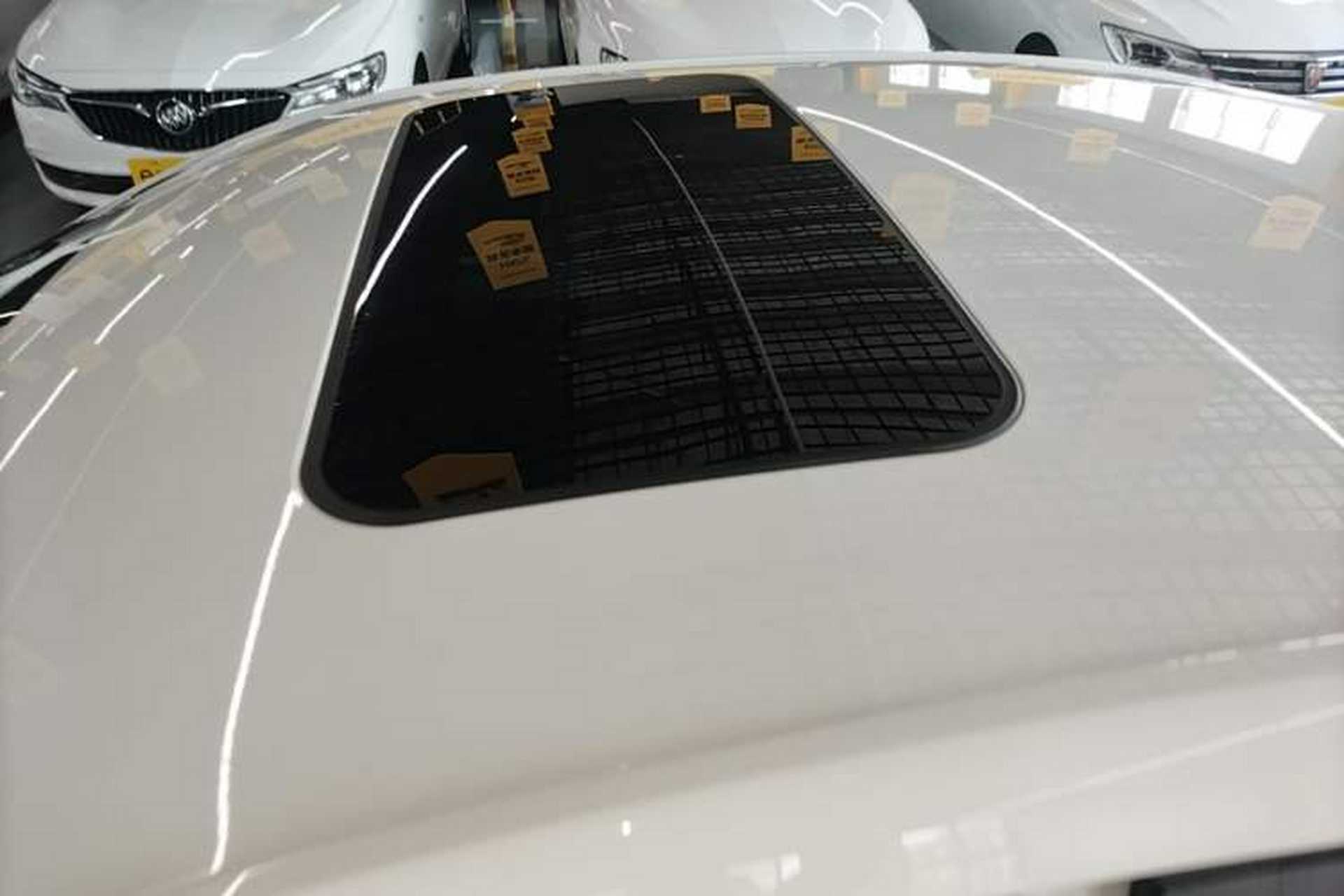 Used Roewe i5 2023 1.5L CVT Luxury Edition Roof