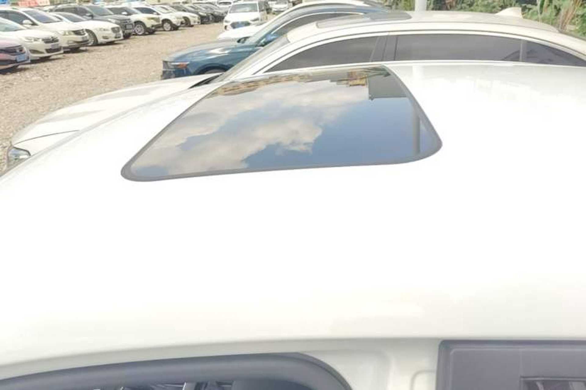 Used Roewe i5 2023 1.5L CVT Luxury Edition Roof