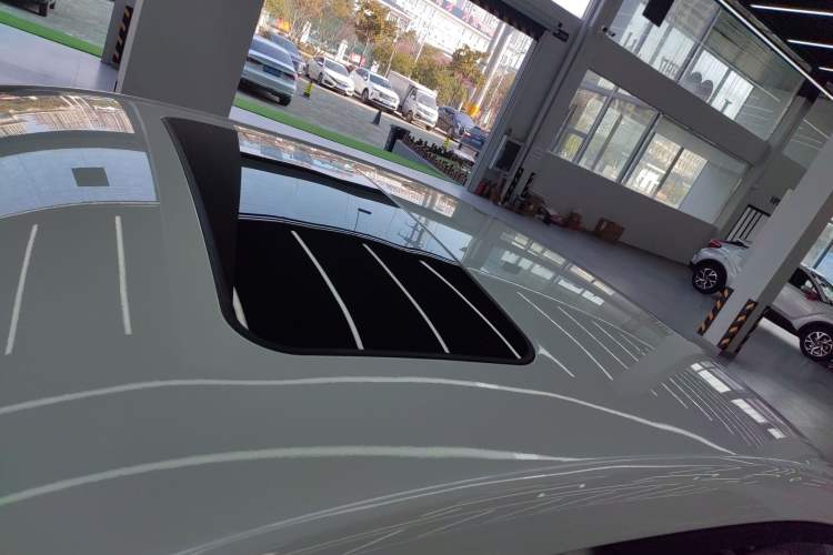 Used Roewe i5 2023 1.5L CVT Luxury Edition Roof